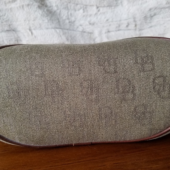 Dooney & Bourke Monogram Canvas Purse Logo Handbag - Picture 8 of 8